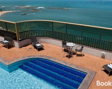 Hotel Quality Suites Com Varanda De Frente Para O Mar Da Praia Da Costa (Vila Velha, Brazil)