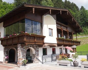Koko talo/asunto Haus Agnes Daum (Hippach, Itävalta)