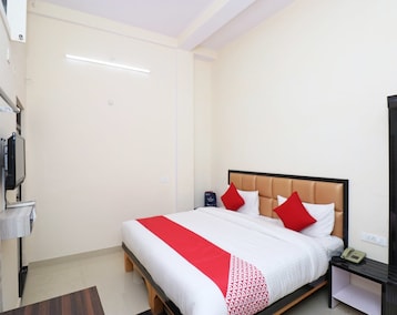 Hotel OYO 22703 Jee's Stay (Varanasi, India)