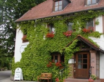 Hotel Sengscheider Hof (Sankt Ingbert, Alemania)