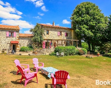 Bed & Breakfast Domaine de Bauzit (Vals-près-le-Puy, Francia)