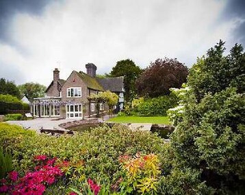 Hotel The Old Hall Country House (Madeley, Reino Unido)