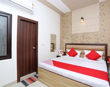 HOTEL ARMAN PALACE & BANQUET (Agra, India)