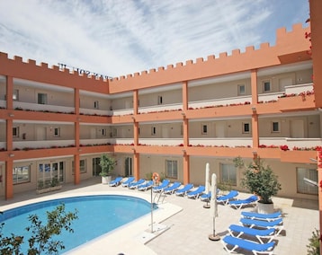 Huoneistohotelli Apartamentos Turisticos Gran Sol (Zahara de los Atunes, Espanja)