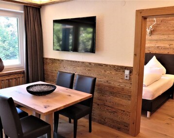 Hotelli 2-raum Chalet Suite Mit Infrarotkabine - Almhof Kitzlodge Alpine Lifestyle Hotel (Kirchberg, Itävalta)