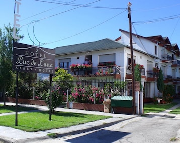 Hotel Luz De Luna (El Bolson, Argentina)