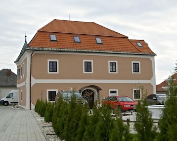 Hotelli Kaštieľ Ottlýk (Bánovce nad Bebravou, Slovakia)