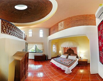 Hele huset/lejligheden Casa Belady: Romantic Suite Under Soaring Cupola (Puerto Vallarta, Mexico)