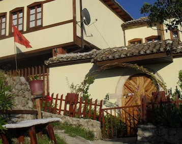 Pensión ROOMS EMILIANO Castle of Kruja (Kruja, Albania)