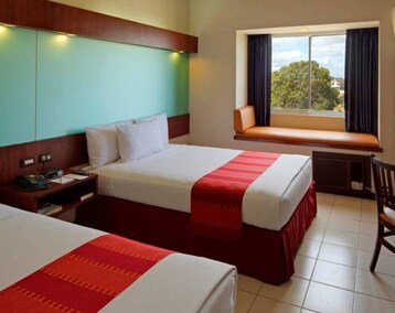 Hotel Microtel By Wyndham Cavite (Gen. Trias, Filippinerne)