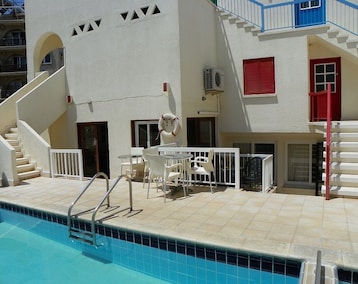 Sea N Lake View Hotel (Larnaca, Chipre)