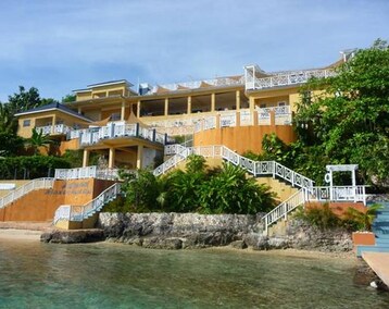 Hotel Moxons Beach Club (Ocho Rios, Jamaica)