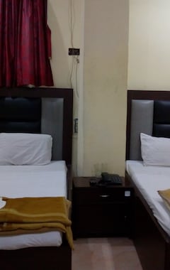 Hotel Paradise International (Kolkata, India)