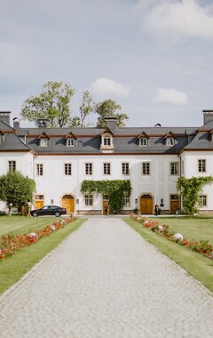 Pałac Pakoszów / Schlosshotel Wernersdorf (Piechowice, Poland)