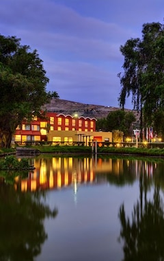 Hotelli BTH Hotel Arequipa Lake (José Lus Bustamante y Rivero, Peru)