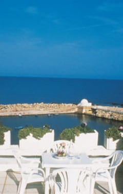 Hotelli Mezri (Skanes, Tunisia)
