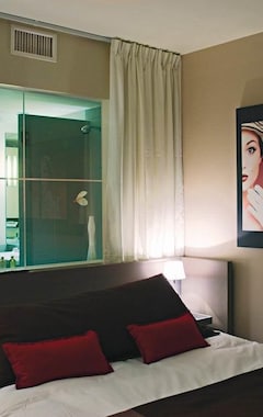 Hotel Standing  Suites By Actisource (Roissy-en-France, Frankrig)
