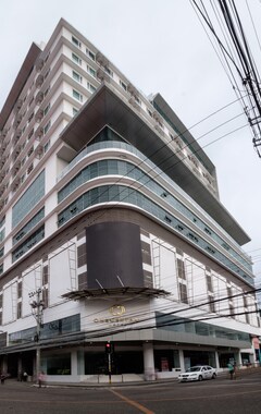 Hotelli One Central Hotel & Suites (Cebu City, Filippiinit)