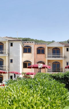 Hotel Club Esse Posada (Palau, Italia)