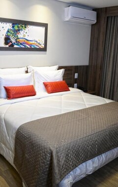Hotel Dubai Suites (Montes Claros, Brasil)