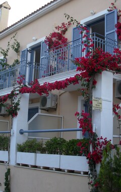Hotelli Louisa Apartments (Poros, Kreikka)