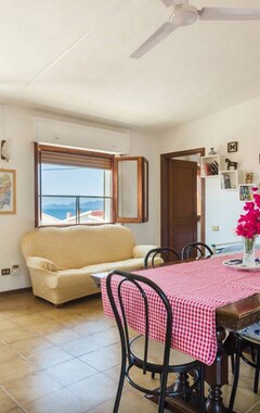 Casa/apartamento entero Near The Sea (Tresnuraghes, Italia)