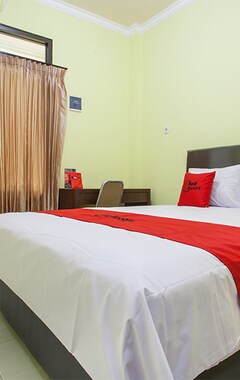 Hotel RedDoorz near Petra University 2 (Surabaya, Indonesia)