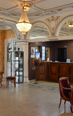 The Originals Boutique, Hotel Terminus, Bourg-En-Bresse Gare Qualys-Hotel (Bourg-en-Bresse, Francia)