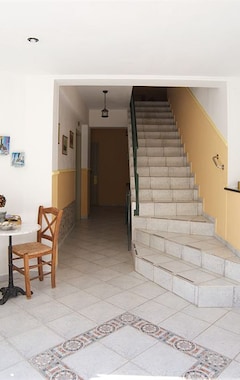 Hotel Nostos Studios and Apartments (Mousata, Grecia)