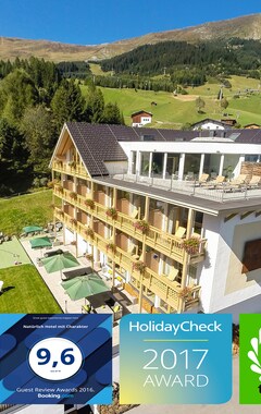 Hotelli Naturlich Hotel mit Charakter (Fiss, Itävalta)