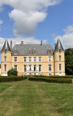 Pensión Château de Blavou (Saint-Denis-sur-Huisne, Francia)