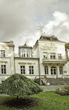 Hotelli Pałac Nosowo (Biesiekierz, Puola)