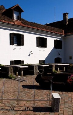 Hotelli Hotel Alma & Castel Hrib (Preddvor, Slovenia)