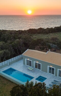 Huoneistohotelli Villa Alonaki Bay (Paramonas, Kreikka)