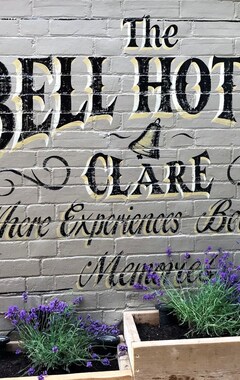 Hotelli The Bell Hotel (Clare, Iso-Britannia)