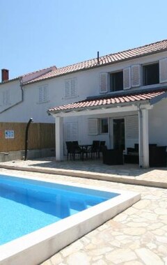 Casa/apartamento entero House Sakarun With Swimming Pool (Veli Rat, Croacia)
