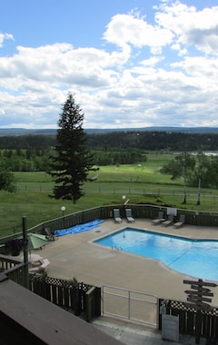 The 108 Golf Resort (100 Mile Ranch, Canada)
