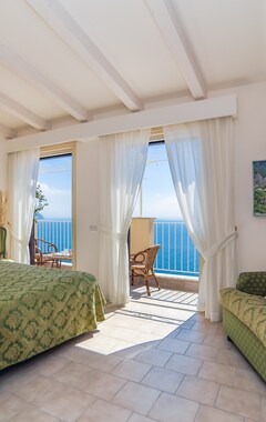 Hotelli Al Pesce D'Oro (Amalfi, Italia)