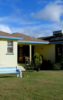 Hotelli Gemini House Bed&Breakfast (Christchurch, Barbados)