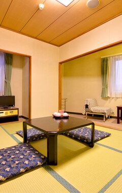 Hotel Kuriyama Onsen Paradise Hills (Kuriyama, Japan)