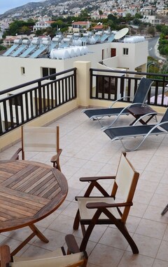 Koko talo/asunto Beautiful 2 Bedroom 4th Floor Apartment In Peyia. Communal pool - Free WiFi (Peyia, Kypros)