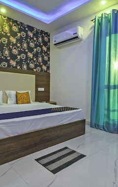 Hotelli Spot On 76019 Hotel White Rose (Zirakpur, Intia)