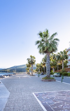 Avra Hotel (Methana, Grecia)