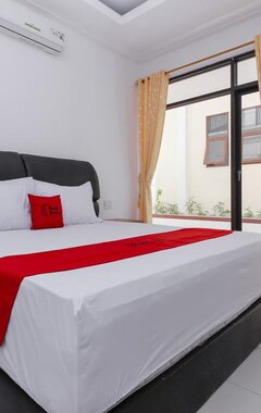 Hotel Reddoorz Premium @ Gandaria Jagakarsa (Yakarta, Indonesia)