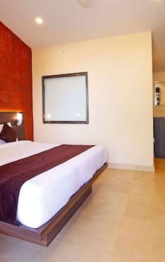 OYO 9850 Hotel On the Rocks (Satara, India)