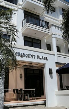 One Crescent Place Hotel (Balabag, Filipinas)