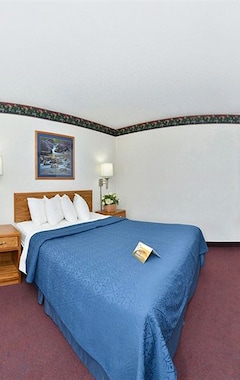 Hotel EverSpring Inn & Suites (Hill City, USA)