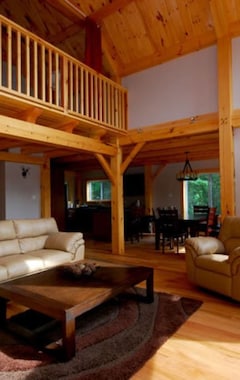 Hotelli Labrador Lodge - Luxury Timber Frame Cottage (Wakefield, Kanada)