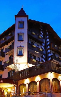 Hotel Regina (San Martino di Castrozza, Italien)