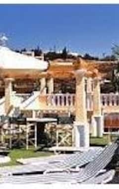 Hotelli Dioskouroi Apts (Agia Pelagia, Kreikka)